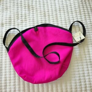 MYCRA PAC HOT PINK FUSCIA CROSS BODY BAG